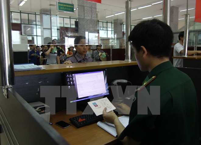 Việt Nam miễn thị thực có thời hạn cho công dân của 7 nước