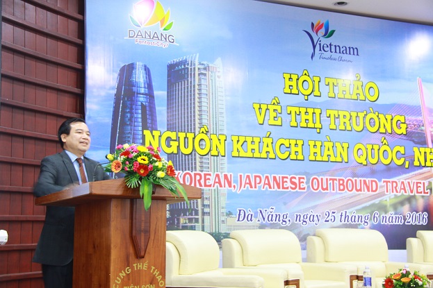 Ông Hà Văn Siêu, Phó Tổng cục trưởng Tổng cục Du lịch phát biểu tại Hội thảo về thị trường nguồn khách Hàn Quốc, Nhật Bản và Trung Quốc