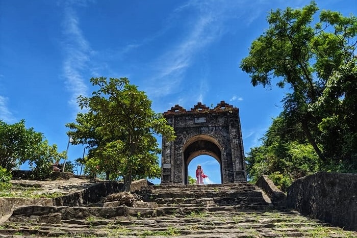 bãi biển Hoành Sơn
